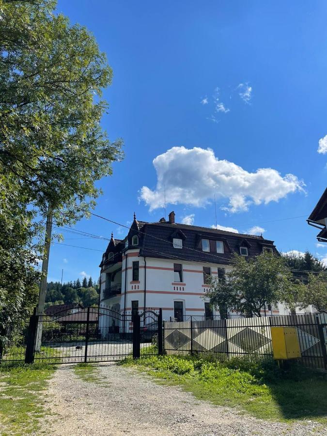 Вилла White Castle - Bran Бран Экстерьер фото